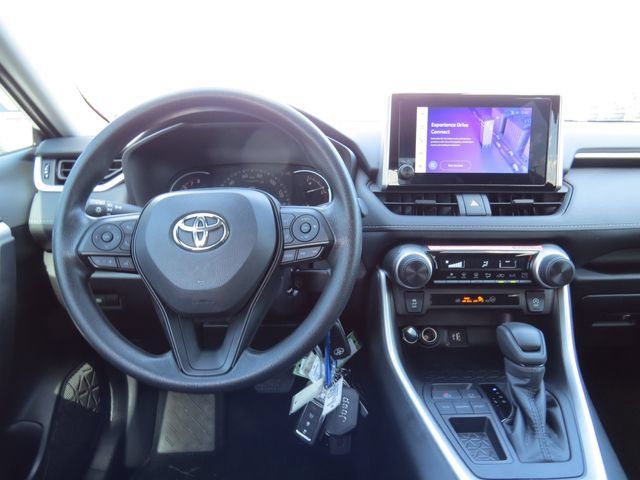 Used 2025 Toyota RAV4 LE FWD image 15