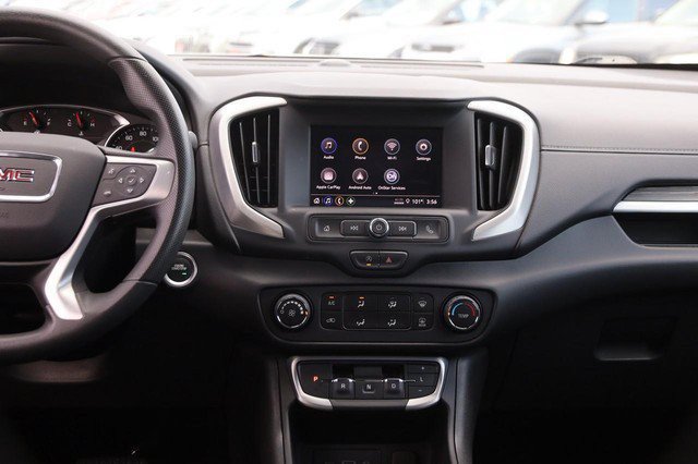 Used 2024 GMC Terrain SLE FWD image 24