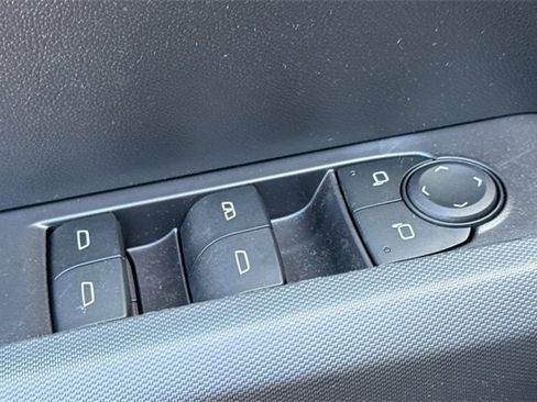 New 2025 GMC Canyon Elevation w/ Convenience Package image 12