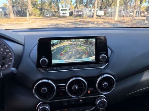 Used 2025 Nissan Sentra S image 21