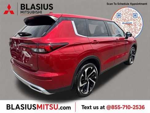 Used 2024 Mitsubishi Outlander SE AWD/4WD image 11