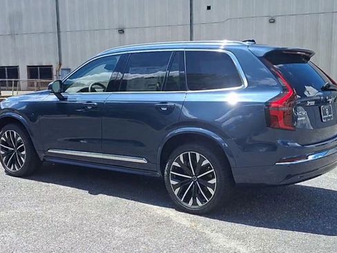 New 2026 Volvo XC90 B5 Plus image 2