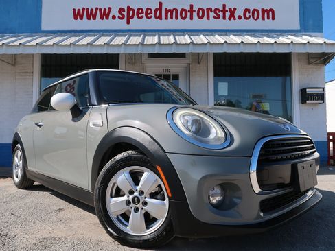 Used 2018 MINI Cooper 2-Door Hardtop FWD image 2