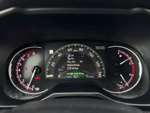 Used 2024 Toyota RAV4 LE AWD/4WD image 16