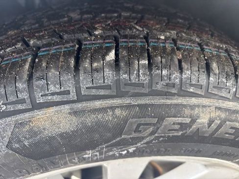 Used 2023 Toyota Camry LE image 20