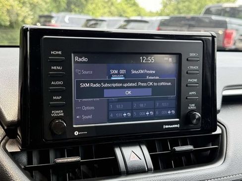 Used 2022 Toyota RAV4 LE AWD/4WD image 14