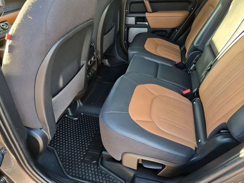 Used 2024 Land Rover Defender 130 X image 20