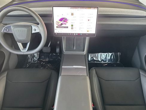 Used 2026 Tesla Model Y Long Range image 12