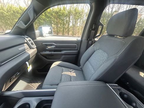 New 2026 RAM 1500 4x4 Crew Cab image 23