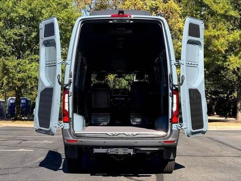 New 2025 Mercedes-Benz Sprinter 2500 image 23