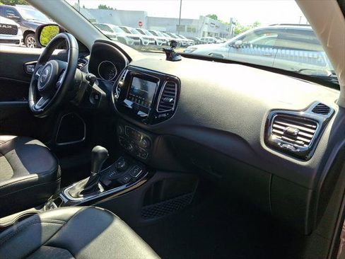 Certified 2021 Jeep Compass Latitude AWD/4WD image 11