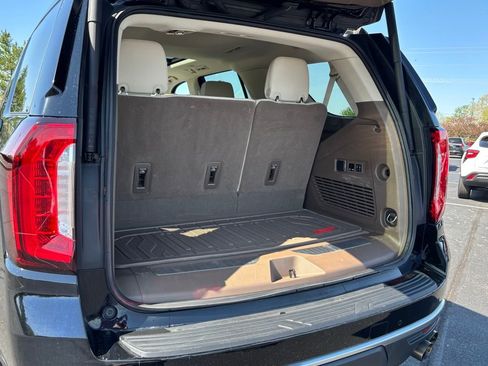 Used 2023 GMC Yukon Denali AWD/4WD image 22