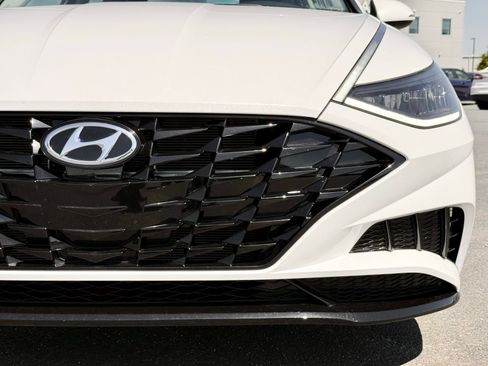 Used 2023 Hyundai Sonata SEL w/ Preferred Accessory Package FWD image 6