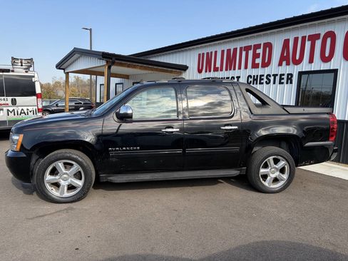 Used 2012 Chevrolet Avalanche LT w/ All-Star Edition image 12