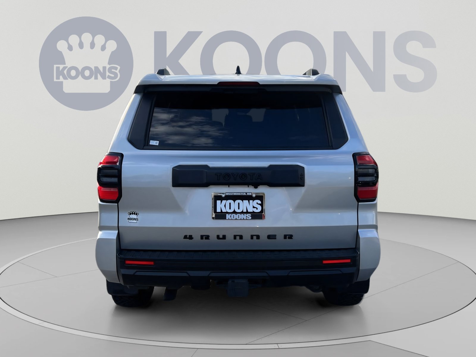 Used 2025 Toyota 4Runner SR5 AWD/4WD image 5