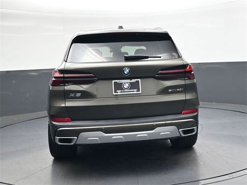 New 2026 BMW X5 sDrive40i image 5