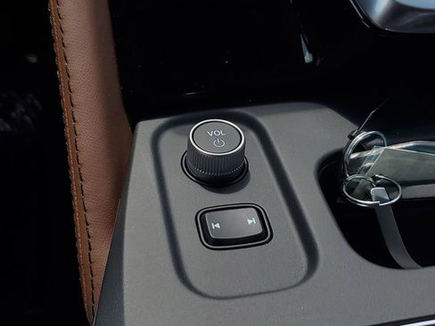 New 2026 Acura MDX w/ Advance Package image 29