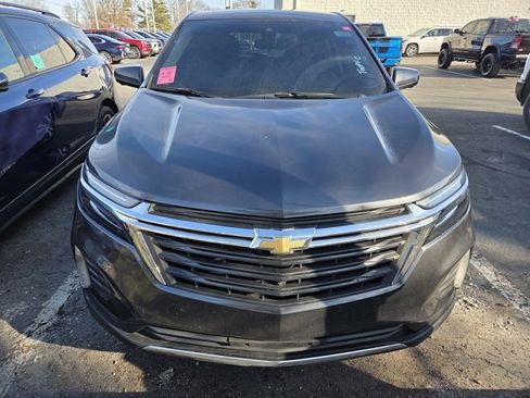 Used 2022 Chevrolet Equinox LT image 2