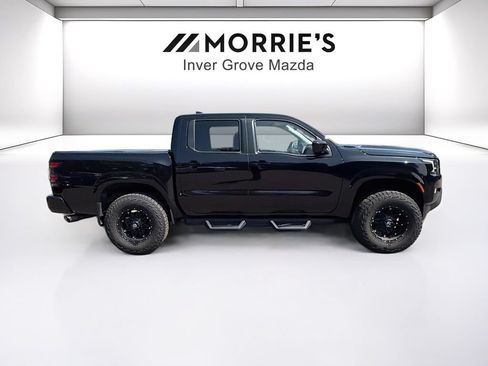 Used 2022 Nissan Frontier SV AWD/4WD image 4