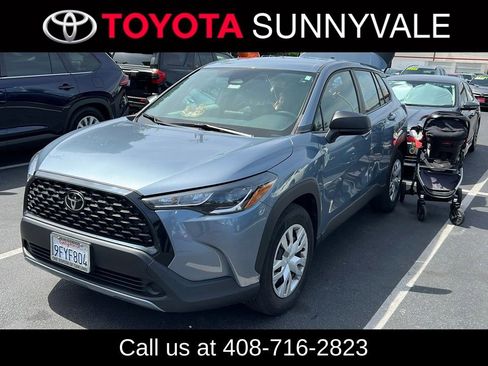 Used 2023 Toyota Corolla Cross L image 1