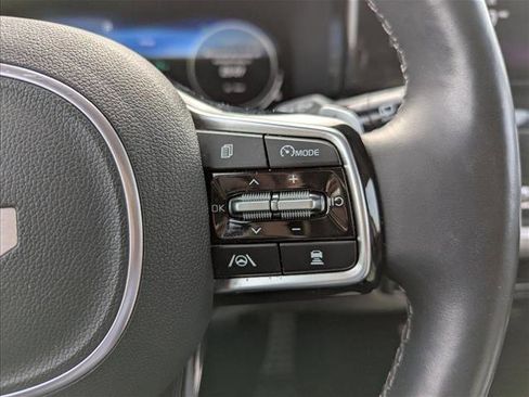 Used 2023 Kia Sorento SX Prestige image 11