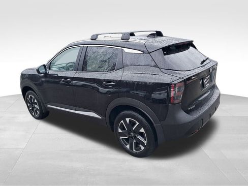 New 2026 Nissan Kicks SV w/ Cold Weather Package image 3