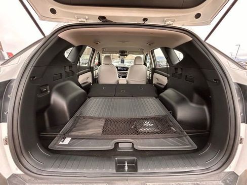Used 2025 Hyundai Tucson SE AWD/4WD image 42