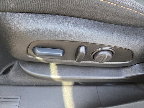 Used 2024 Chevrolet Equinox LT image 34