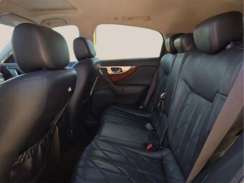 Used 2010 INFINITI FX35 2WD w/ Navigation Pkg image 9