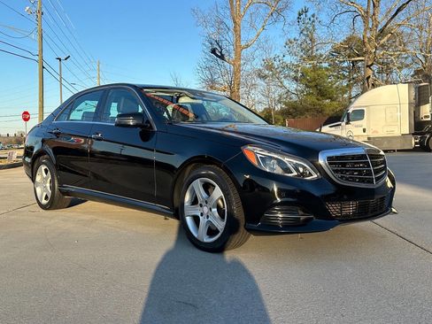 Used 2014 Mercedes-Benz E 350 E 350 Luxury 4dr Sedan image 3