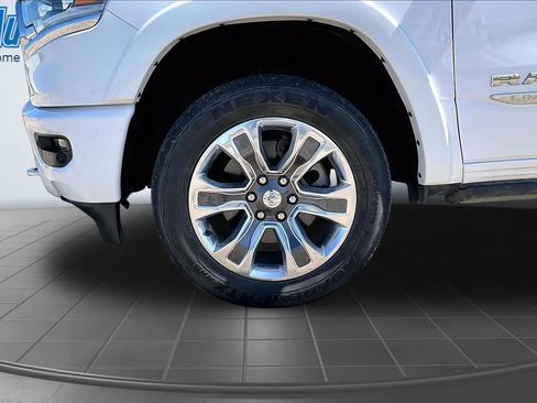 Used 2022 RAM 1500 Limited w/ Body Color Bumper Group AWD/4WD image 31