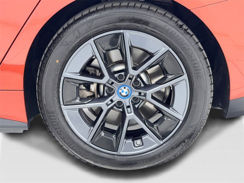 Used 2022 BMW i4 eDrive40 w/ Premium Package image 58