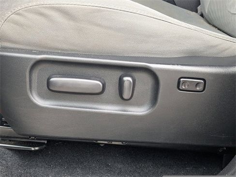 Used 2020 Toyota Tacoma SR5 image 19