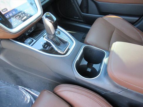 Used 2020 Subaru Outback Touring XT image 18