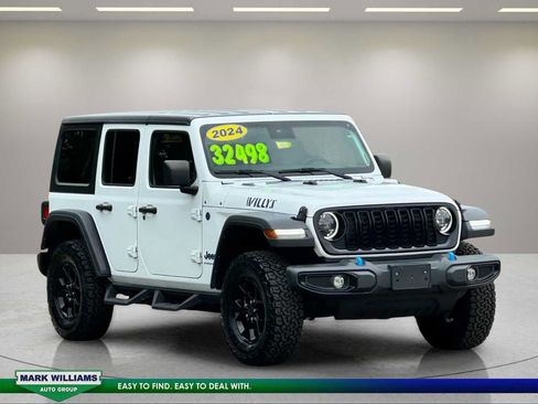 Used 2024 Jeep Wrangler Unlimited AWD/4WD image 1