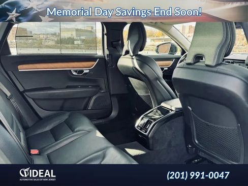 Used 2023 Volvo S90 B6 Plus AWD/4WD image 21