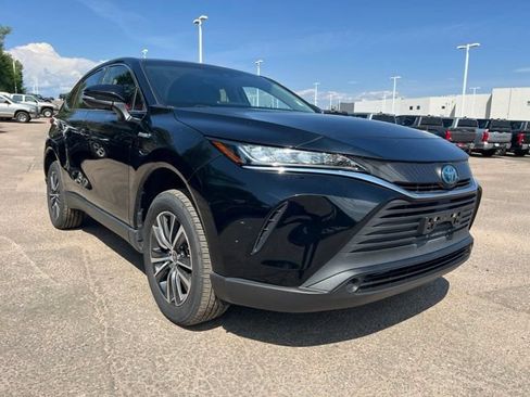 Used 2021 Toyota Venza LE AWD/4WD image 7
