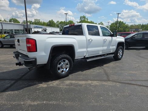 Used 2017 GMC Sierra 3500 SLE w/ SLE Fleet Preferred Package AWD/4WD image 3