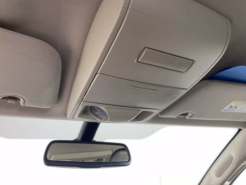 Used 2019 Dodge Grand Caravan SE w/ UConnect Hands-Free Group FWD image 24