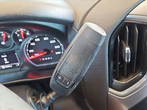 Used 2020 Chevrolet Silverado 1500 Custom w/ Custom Max Trailering Package AWD/4WD image 11