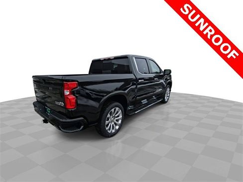 Used 2021 Chevrolet Silverado 1500 High Country w/ Technology Package image 8