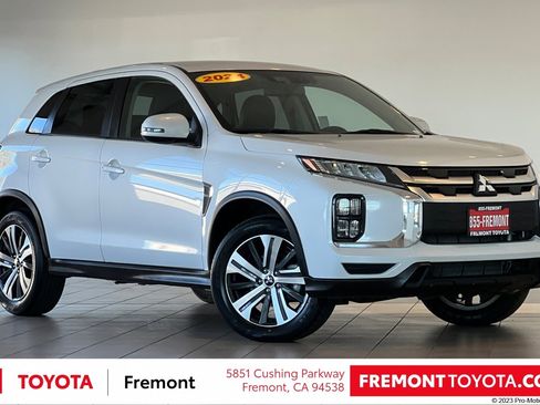 Used 2024 Mitsubishi Outlander Sport SE image 1