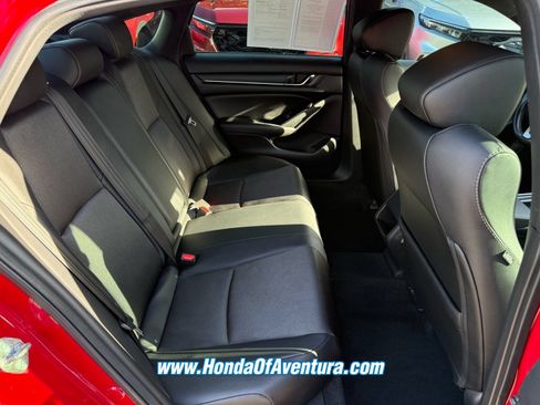 Used 2020 Honda Accord Sport image 9