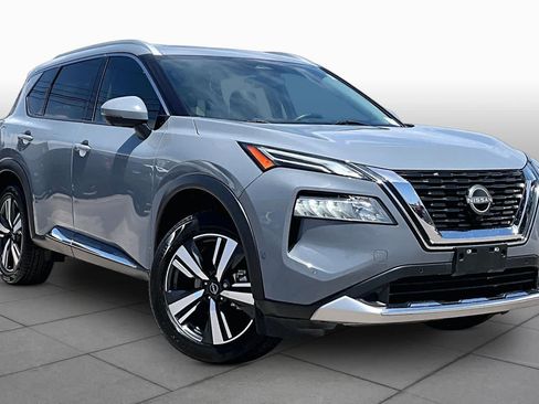Used 2023 Nissan Rogue Platinum w/ Platinum Premium Package FWD image 3