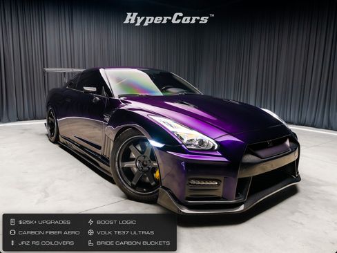 Used 2023 Nissan GT-R Premium w/ Premium Interior Package AWD/4WD image 1