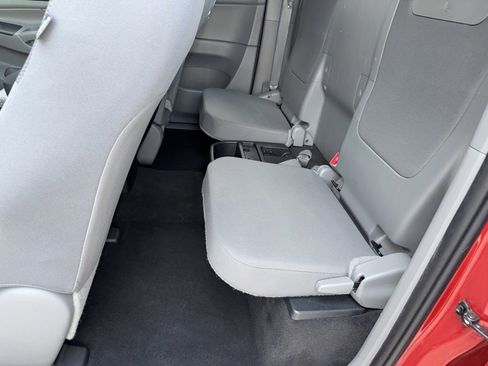 Used 2014 Toyota Tacoma 2WD Access Cab w/ Convenience Package image 21