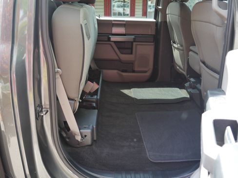 Used 2018 Ford F150 XLT w/ Equipment Group 302A Luxury AWD/4WD image 30