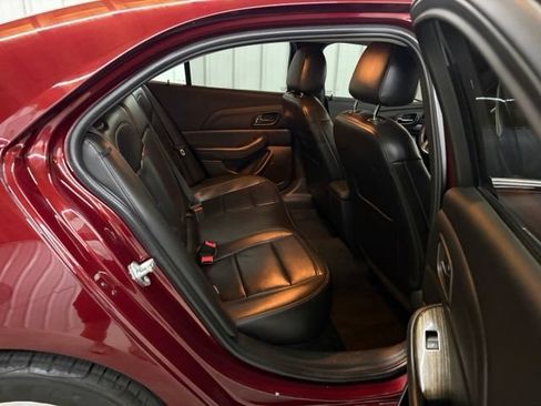 Used 2015 Chevrolet Malibu LTZ FWD image 12