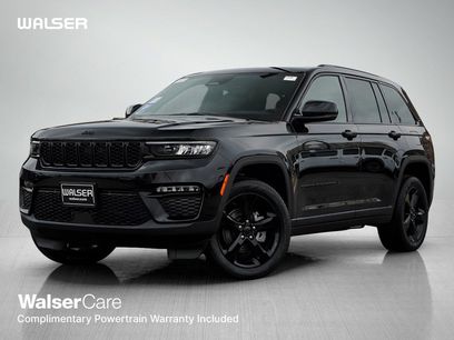 New 2025 Jeep Grand Cherokee Limited w/ Black Appearance Package