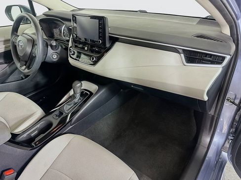 Used 2022 Toyota Corolla LE FWD image 29